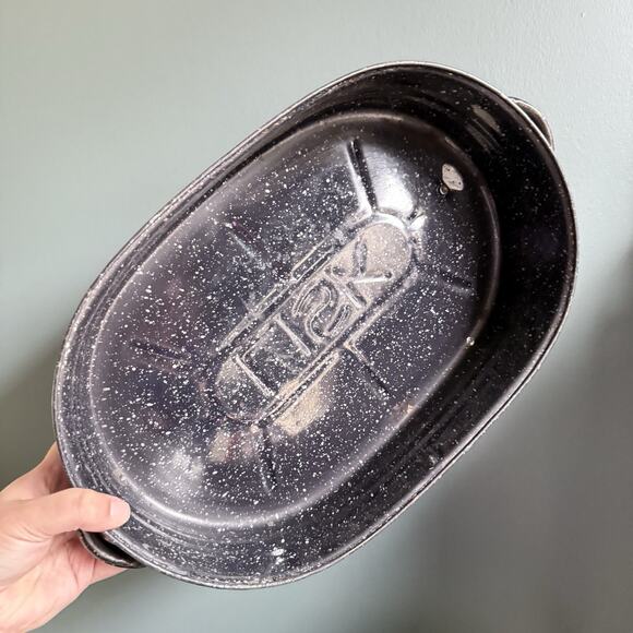 Vintage LISK Speckled Black & White Enamel Roasting Pan with Lid Patent T36 - Picture 9 of 16